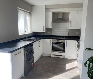 3 bedroom detached house to rent - Photo 4