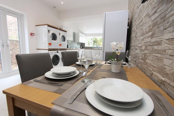 7 bedroom terraced house to rent - Photo 1