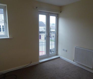 2 bedroom semi-detached house to rent - Photo 3