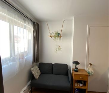 3 1/2 à 2 Pas De L'université Et Cegep - Photo 1