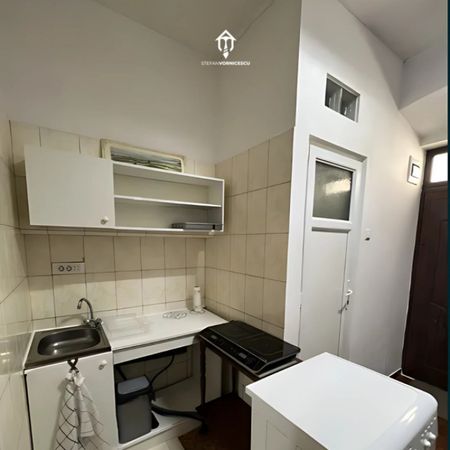 Garsonieră de Închiriat | Ultracentral, lângă Teatrul Na - Fotografie 2