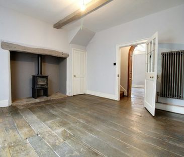 Town house to rent on - Photo 2