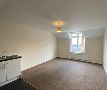 To Let 1 Bed Apartment New Street, Mold Per Calendar Month £550 pcm - Photo 5