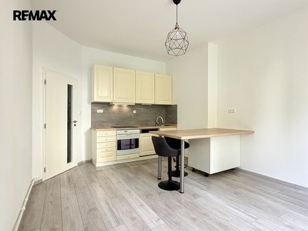 Pronájem bytu 2+kk v osobním vlastnictví 46 m², Praha 4 - Nusle - Фото 4