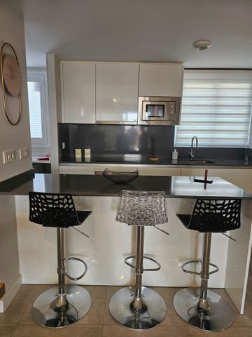 Piso En alquiler Calle Oliva s/n, Doña Julia Golf, Casares - Photo 3