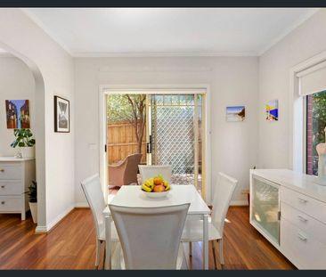 LOVELY THREE BEDROOM HOME - Photo 2