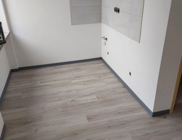 frisch renovierte Einraumwohnung in Zetrumsnähe - Foto 1