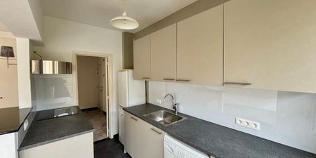 Studio te huur in Oudergem voor € 800 met 1 slaapkamer - Photo 3