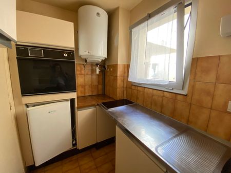 Location Appartement 1 pièce 27m² - Photo 2