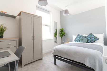 7 bedroom terraced house to rent - Photo 4