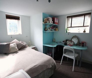 5 bedroom house to rent - Photo 2