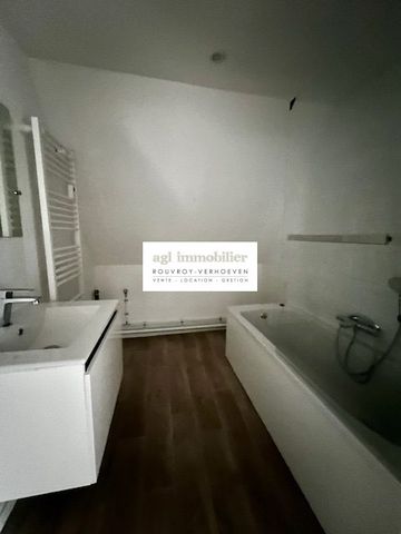 Location Appartement 3 pièces 48m² BERGUES 59380 - Photo 5