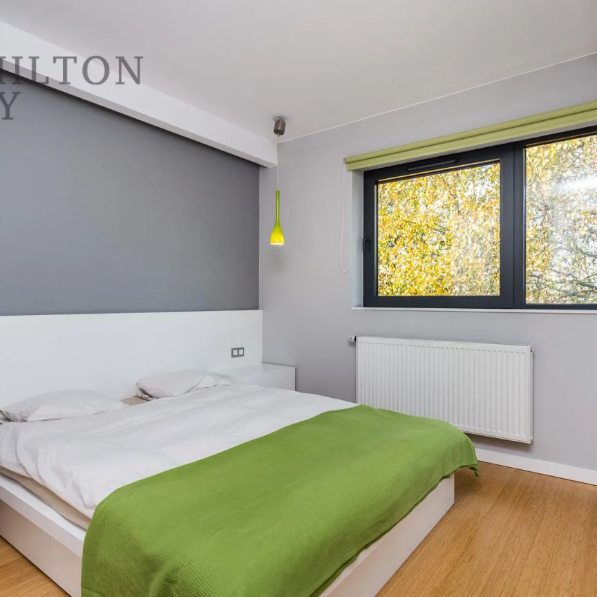 Komfortowy, nowocześnie urządzony dom z parkingiem i dużym tarasem położony na Woli Justowskiej - Фото 1