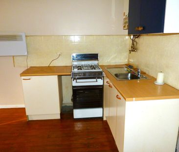 Cosy & Convenient 2-Bedroom Unit In Dandenong - Photo 4