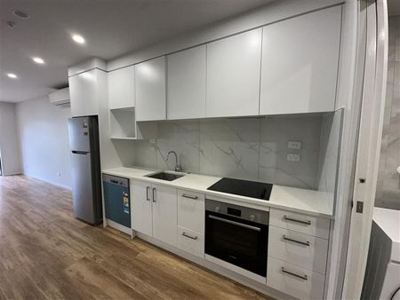 Great 1 Bedroom Apartment - Photo 2