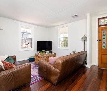 VERY WELL PRESENTED CHARACTER HOME IN GREAT LOCATION - Photo 1