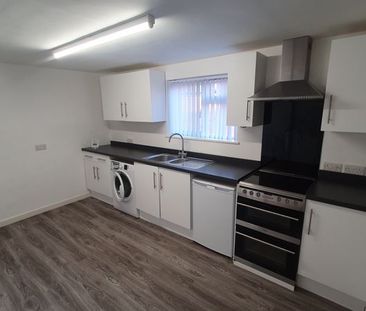 16 Delven Lane, Castle Donington - Photo 4