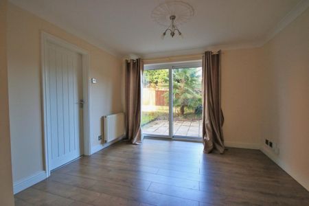 3 bedroom detached house to rent - Photo 3