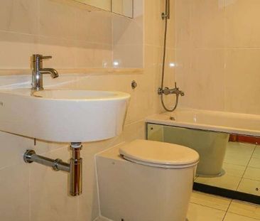 Hayes Road, Sully, Penarth, CF64 - Photo 2