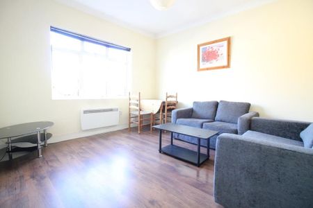 Nicholes Road, Hounslow - Photo 4