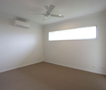 Spacious Family Home in the Heart of Coomera - Photo 1