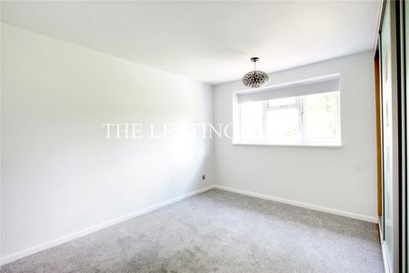 Monks Close, Enfield, EN2 8DZ - Photo 4