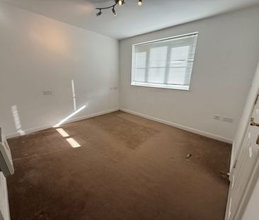 99 Culvers Court, Gravesend, Fenners Marsh, Kent, DA12 2JH - Photo 4