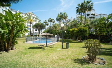Alquiler Apartamento en Puerto Banús, Marbella - Foto 5