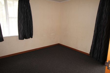 Delightful two bedroom unit - Photo 2