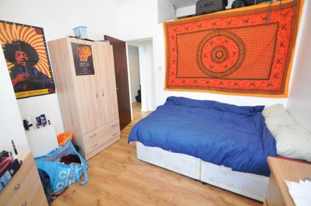 5 bedroom terraced house to rent - Photo 2