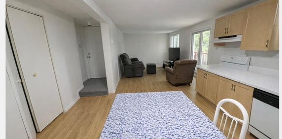 4 ½ – Entièrement rénové - DISPO DÈS LE 1ER AOÛT - Photo 2