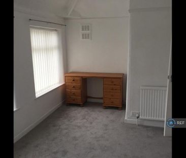 2 bedroom semi-detached house to rent - Photo 5