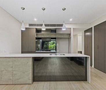 Spacious and stylish, ground floor apartment in an unbeatable locat... - Photo 4