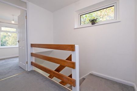 3 bedroom detached house to rent - Photo 3