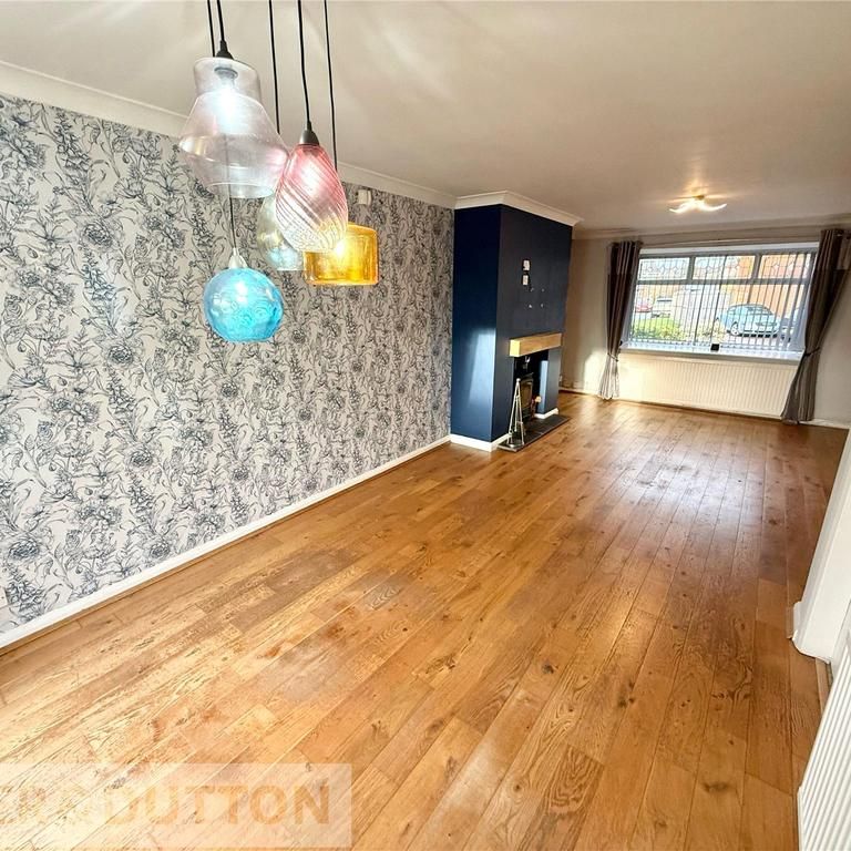 4 bedroom detached house to rent - Photo 1