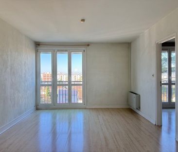 Location Appartement 2 pièces 49m² TROYES 10000 - Photo 2