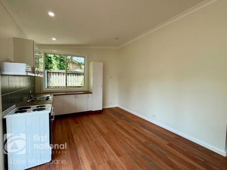 For Lease - Renovated 2 Bedroom Unit - Photo 4