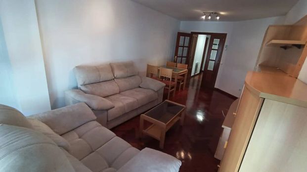 Piso de alquiler en Calle Pardiñeiros, O Milladoiro - Foto 1