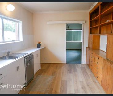 Spacious Family home - Photo 4