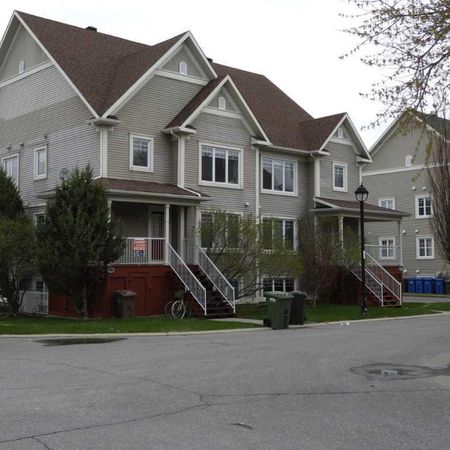 LOGEMENT A LOUER 5 1/2 a Mont St-Hilaire 1825$ ( 3 chambres ) pour le premier Juillet 2026 - Photo 4
