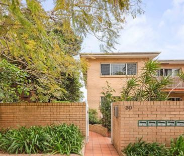 Elegant Two-Bedroom Apartment in An Exclusive Block - Photo 6