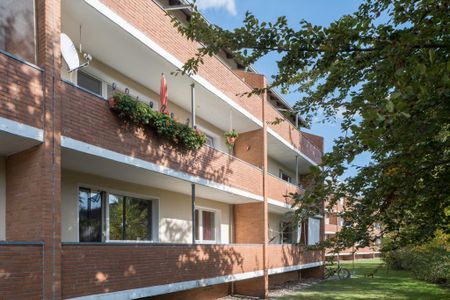 Gemütliche 3-Zimmer-Erdgeschosswohnung in Hambühren mit modernem Bodenbelag! - Photo 2