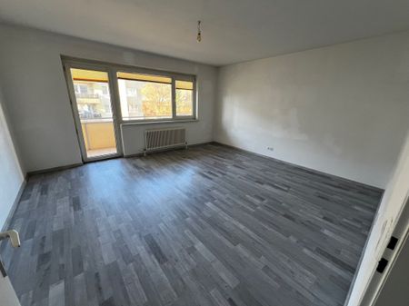 Kindberg. Sehr schöne Wohnung mit Loggia.-- 3 Monate Gratismiete - Foto 2