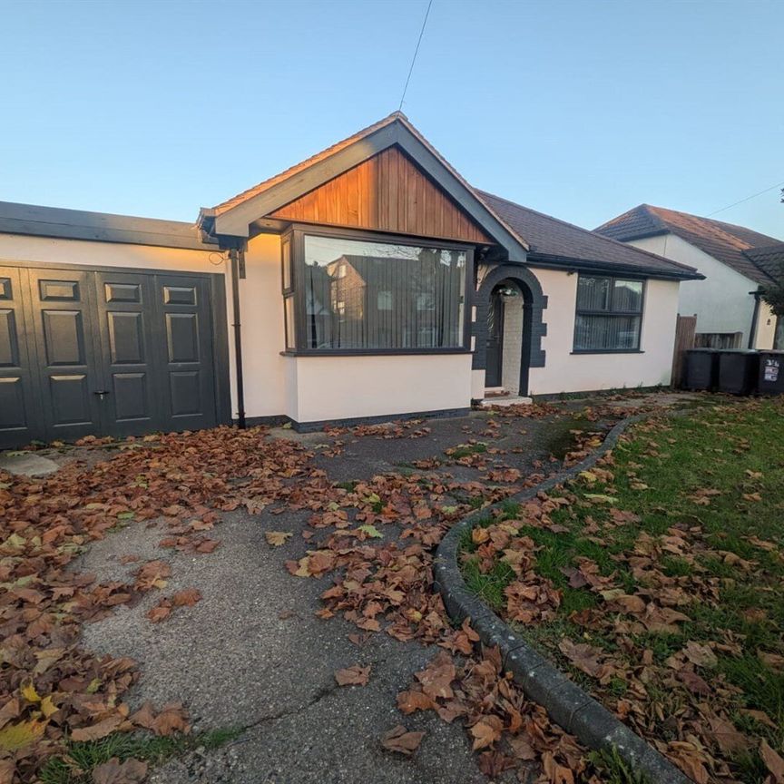 Marlborough Road, Beeston, NG9 2HN - Photo 1