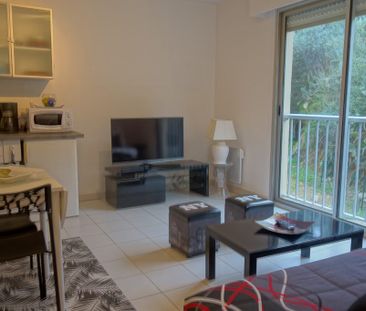 Location Appartement 2 pièces Meublé 35m² AJACCIO 20000 - Photo 1