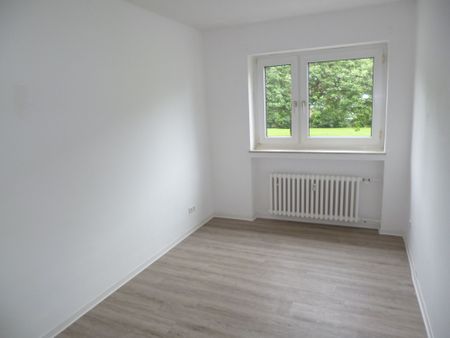 Attraktive Wohnung mit Balkon in ruhiger Lage - Photo 2