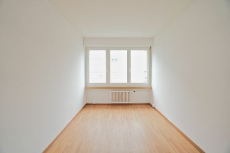 4.5 Zimmer-Wohnung an zentraler Lage - Photo 3