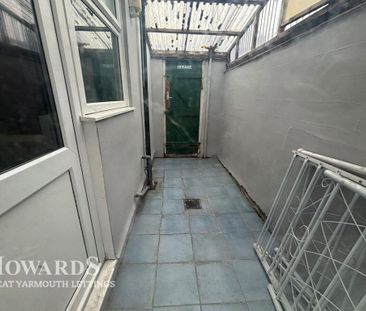 2 bedroom terraced house to rent - Photo 5