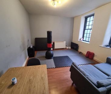 2 bedroom private hall to rent - Photo 1