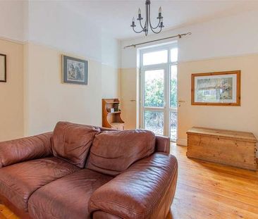 Wyndham Crescent, Pontcanna, Cardiff, CF11 - Photo 3